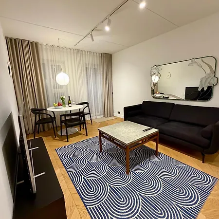 Appartamento Cozy 2-room In Center *